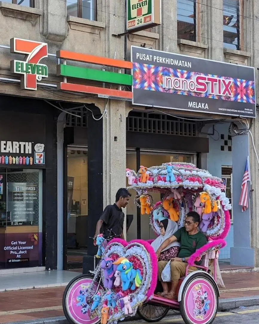הוילה Malacca New ! Ktv , Arcade , Tv Box ,Town Area 15 Pax בית נופש